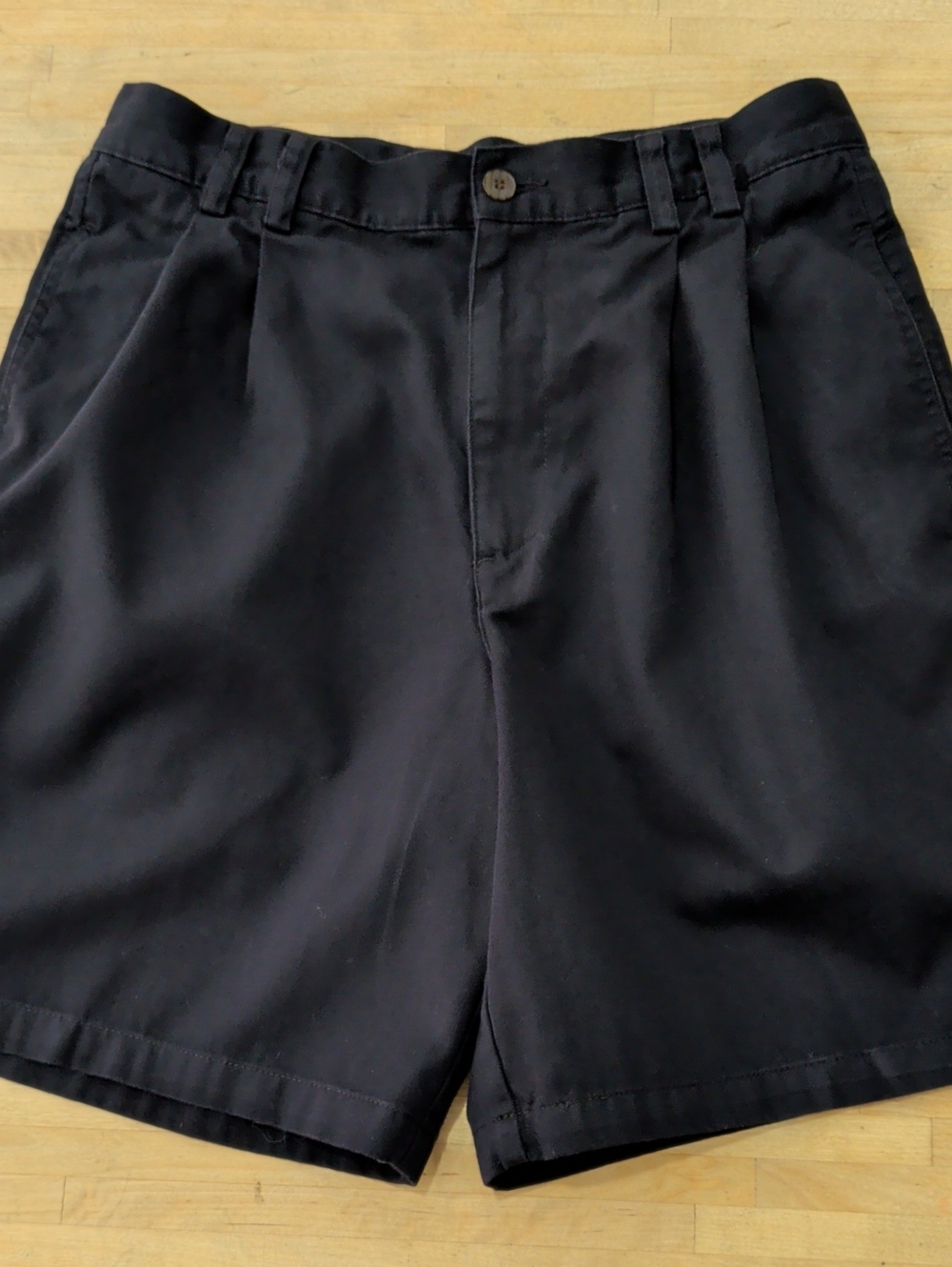 Claiborne Navy Blue Pleated Walking Shorts Size 30 Waist Vintage